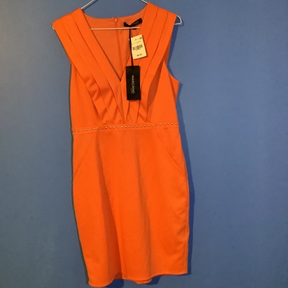 marciano orange dress  NWT Guess By Marciano Pleated Orange Gorgeous Gown Size S 